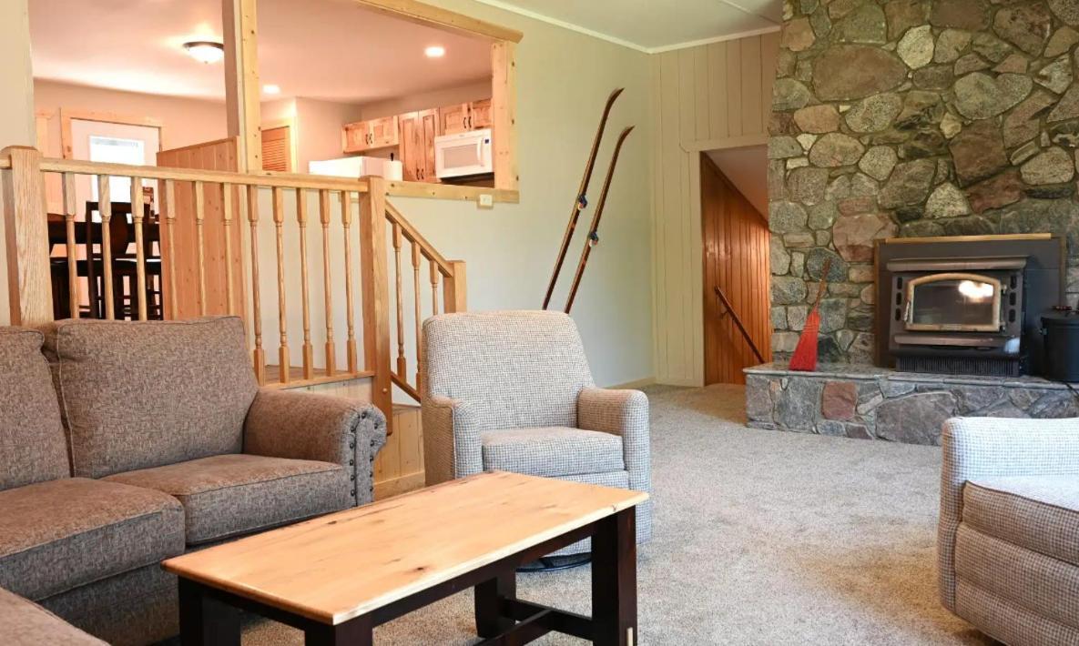 Gunflint Lodge Гран Маре Екстериор снимка