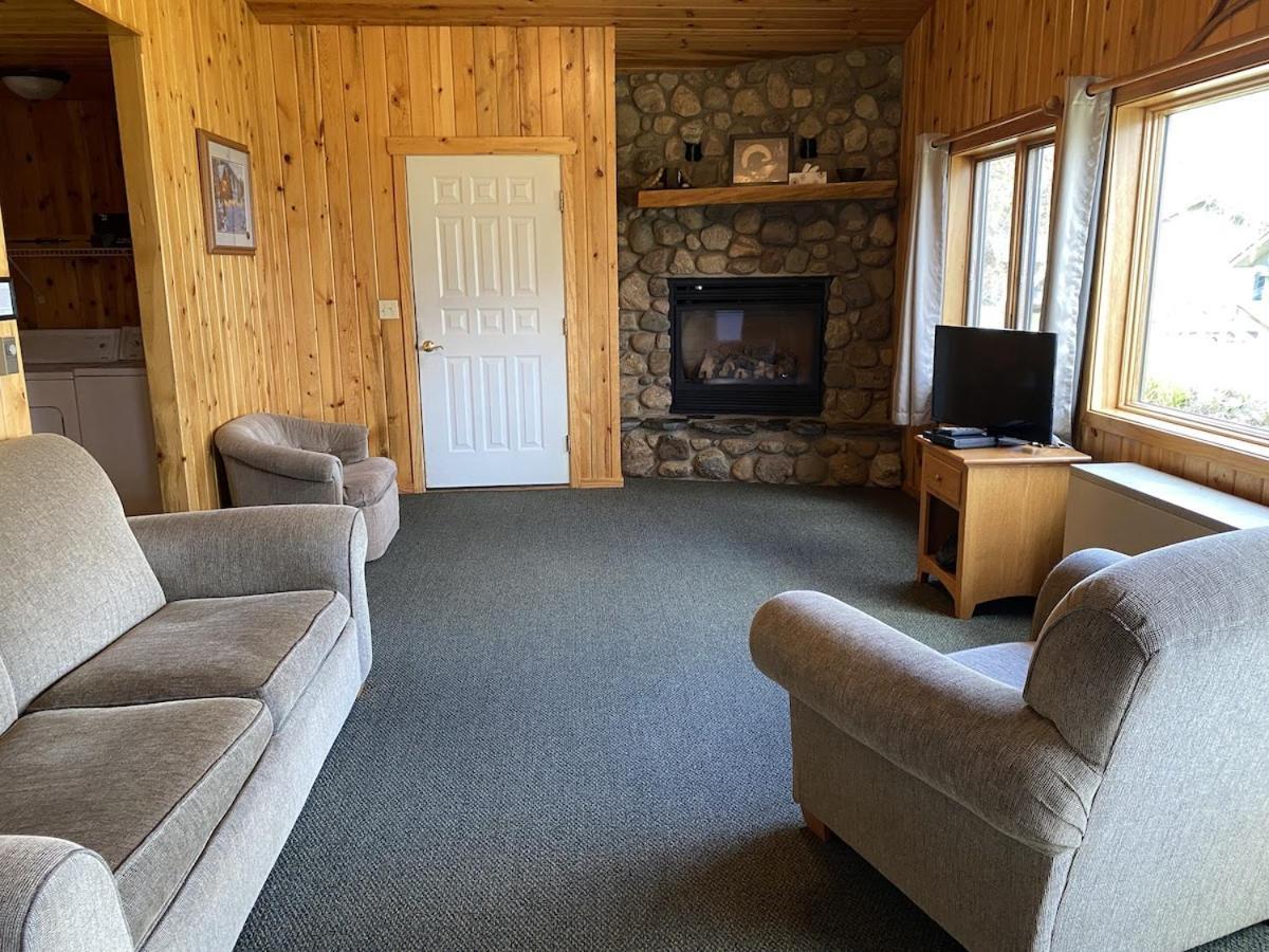 Gunflint Lodge Гран Маре Екстериор снимка
